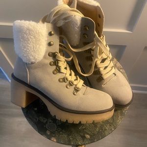 Vici Doll stylish winter grey booties